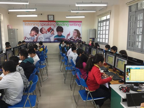 Trường Tiểu học Ái Mộ B với sân chơi trí tuệ  Giải toán qua Internet  cấp trường.